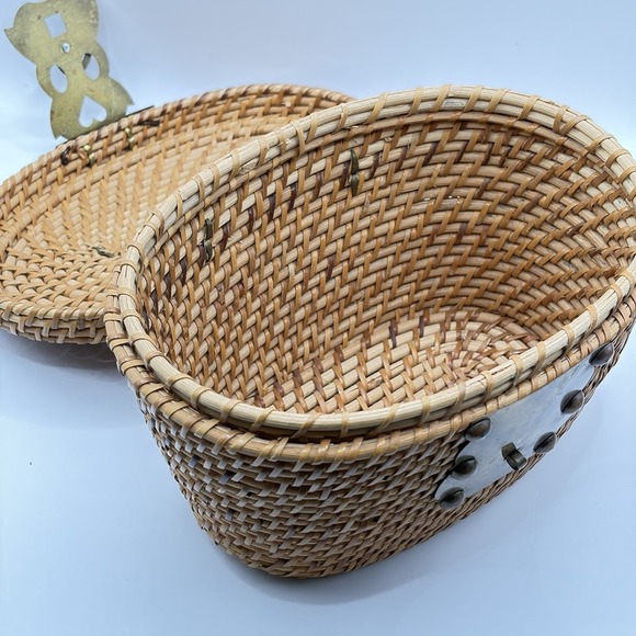 Vintage Wicker Woven Basket Bucket Purse Brass Koi Fish Clasp - Picture 7 of 9